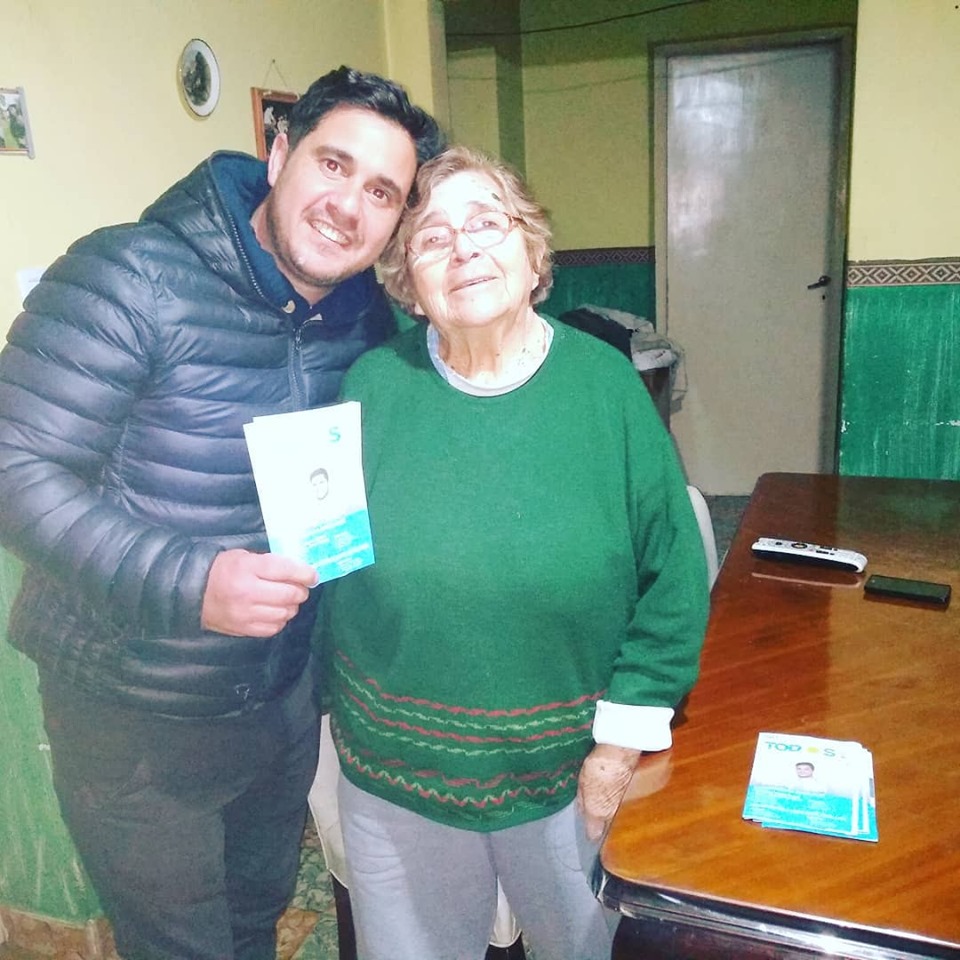 Cuando restan sólo cinco días para el acto eleccionario del próximo domingo 11 de agosto, el precandidato a intendente de Rojas, Ricardo Bini, junto a los compañeros de su lista y un entusiasta grupo de militantes, continúa llevando sus propuestas a los vecinos de la ciudad.