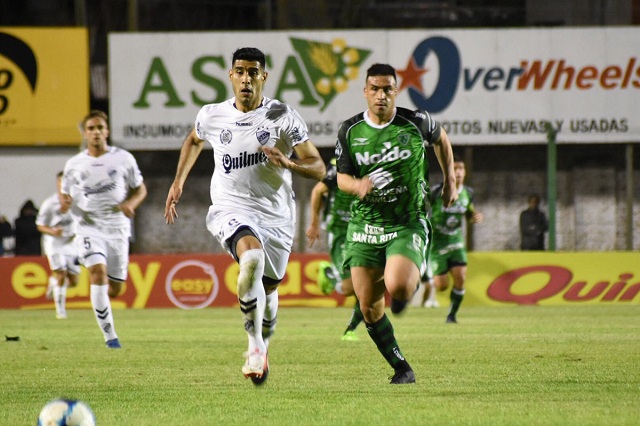 La noche de lunes presentó uno de los grandes encuentros que tenía preparada la primera fecha del Torneo Nacional B de nuestro país.