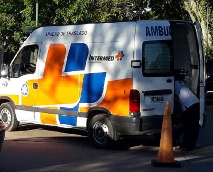 En horas del mediodía del sábado 23 de febrero, personal del Comando Patrullas se acercó a una vivienda de calle Pasaje Junín entre Marrull y José Hernández, a raíz de un llamado al 911, donde se encontraron con el cuerpo de un joven de 29 años tendido en el suelo de una habitación sin signos vitales y con marcas en el cuello.