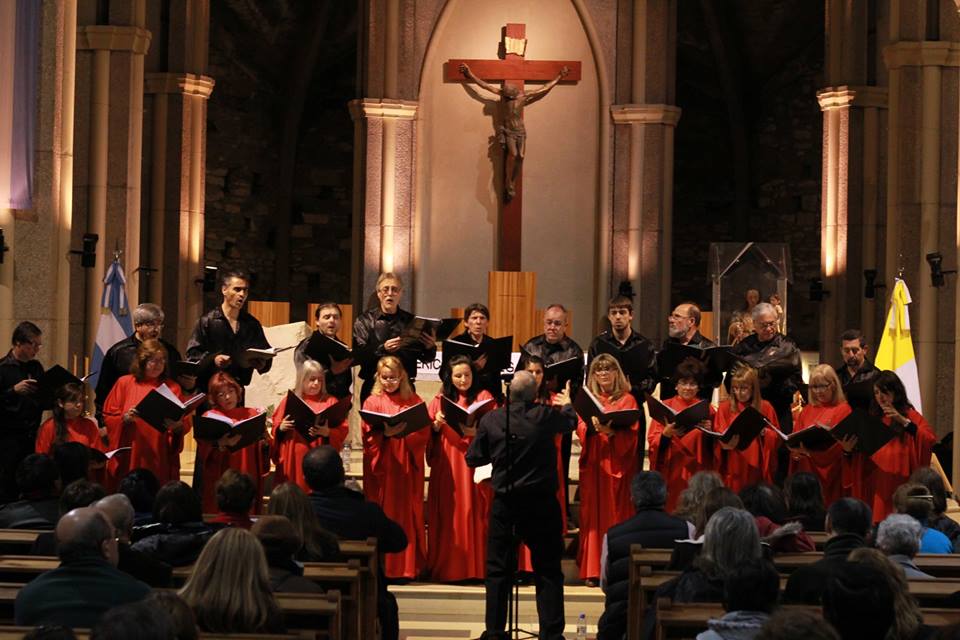 Con motivo de cumplir 59 años, la Agrupación Coral de Rojas organiza este concierto en el salón principal del Centro Cultural Ernesto Sabato. La cita es este sábado 22 de septiembre, a las 21 horas,