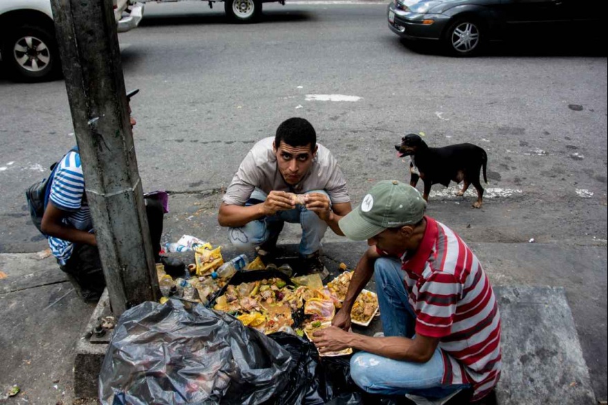La crisis que atraviesa el país no es ajena a Junín, y muestra su cara más dura en los más humildes que recurren a cualquier instrumento para poder sobrevivir.