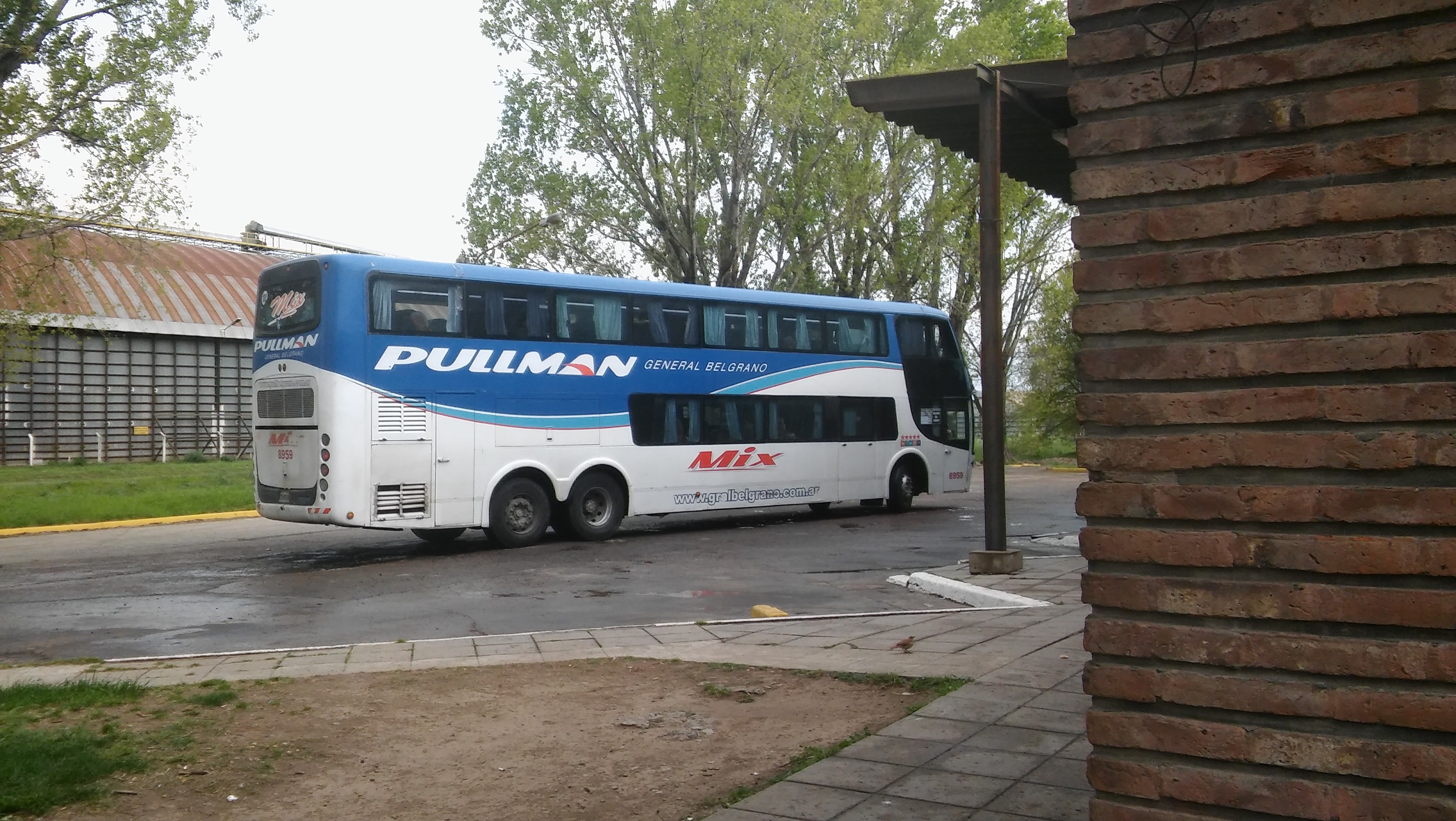 Dentro del orden del día, se destaca a nuestro entender, el presentado por el bloque Cambiemos referido a un expediente radicado en la Subsecretaría de Transporte de la Nación sobre el estado del servicio prestado por la empresa Pullman General Belgrano, tema que no deja de preocupar a numerosas familias de nuestra ciudad que sufren con cada viaje de un ser querido.