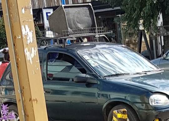 El nuevo hecho que presentamos sucedió este viernes 22 de marzo de 2019 en horas de la mañana cuando un señor estacionó su vehículo frente a la tienda que está al lado del Bar El Paseo en Avenida 25 de Mayo y al bajar se negó a abonarle los 15 pesos a la joven integrante del Taller Protegido.