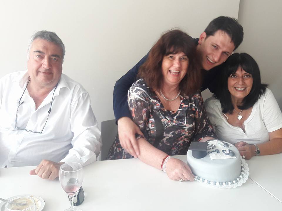 Susana Caldani oficializó su lanzamiento la semana pasada en una reunión en su domicilio de calle Mitre casi esquina Kennedy junto a un grupo de colaboradores con los que está diagramando la campaña. También adelantó que Ricky Bini encabezará la lista de concejales.