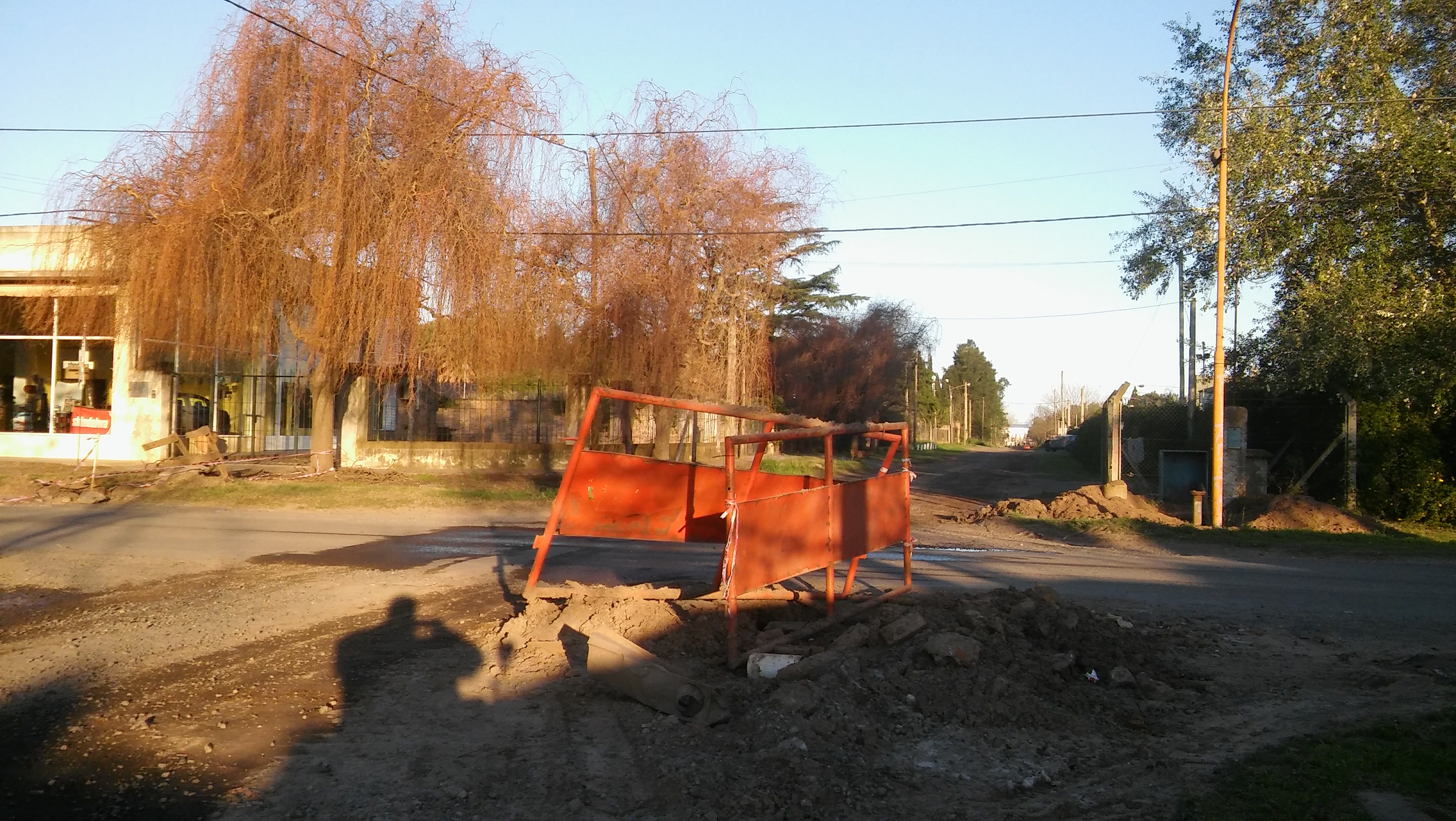 Tal como anunció oportunamente el asesor de la cartera de Obras y Servicios Sanitarios de la Municipalidad, Daniel Sartori, desde hace 20 días aproximadamente han comenzado los trabajos de refacción, que afectan a los pozos de extracción de la red de agua potable de la ciudad.