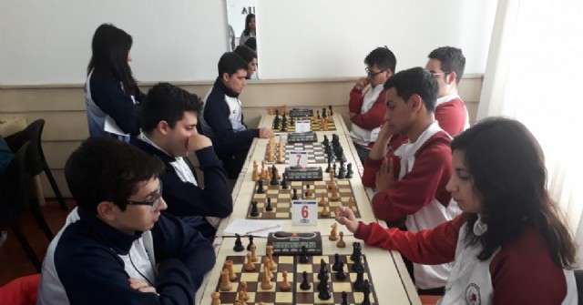 UNNOBA logró clasificar con uno de sus equipos para la final de ajedrez online