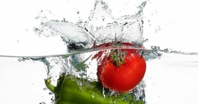 ¿Cómo sanitizar las frutas y verduras?