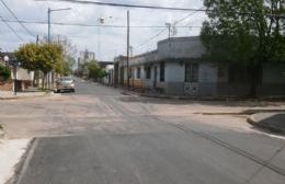 Vecinos de calle Paso comienzan a reclamar por la reconstrucción de las veredas
