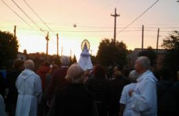 Día de la Virgen de Luján: Procesión de agradecimiento y esperanza en Barrio Progreso