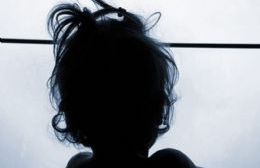 Conmoción por la muerte de una beba de dos años: Investigan a sus padres