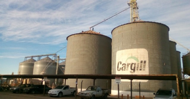 La multinacional Cargill busca obligar a los choferes a viajar al puerto de Rosario
