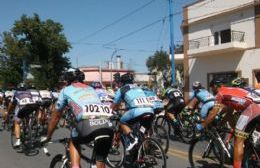 El lado "B" del paso de la competencia ciclística Doble Bragado por nuestra ciudad