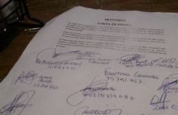 En los comercios de Rojas se siguen juntando firmas solicitando la revisión de los aumentos