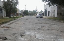 Calles intransitables y señalizaciones precarias en barrio Santa Teresa y Libertador