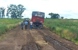 La Secretaría Vial del Municipio de Rojas organizó un operativo de rescate de un camión