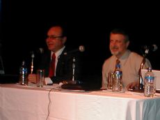 Miguel Piedecasas, presidente de la CLYFER, con el licenciado Luiz L�zaro. 
