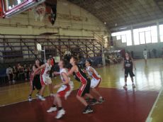 Dobleg� a Sirio Liban�s por 87 a 79.