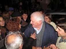 Saludos en el local partidario del FpV.
