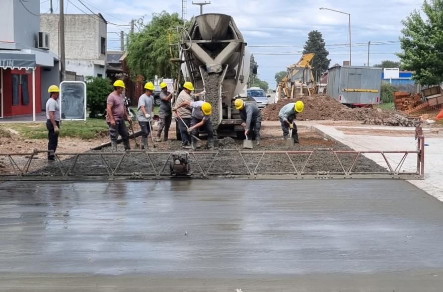 Ya se pavimentó el último tramo de la Avenida Trillo