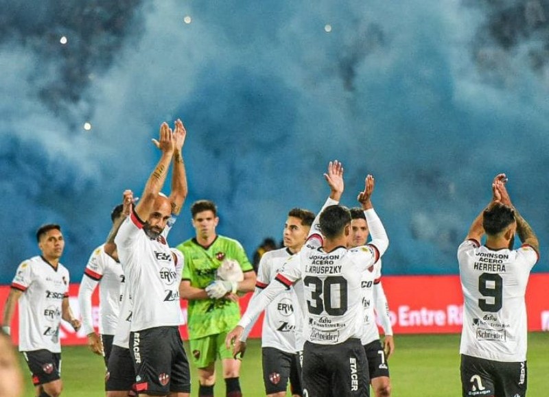 Triunfo ante Talleres y coronación.