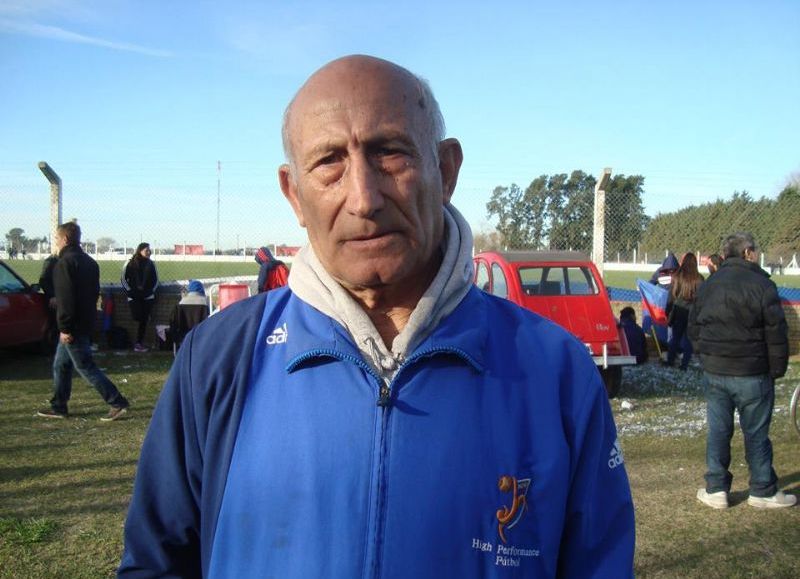 Oscar Monbiela (Unión de Carabelas).