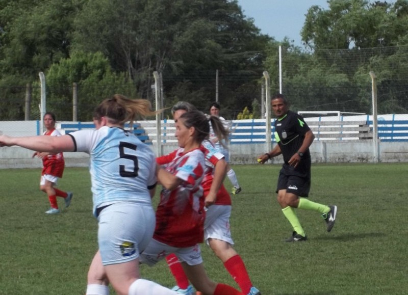 El femenino va el domingo.