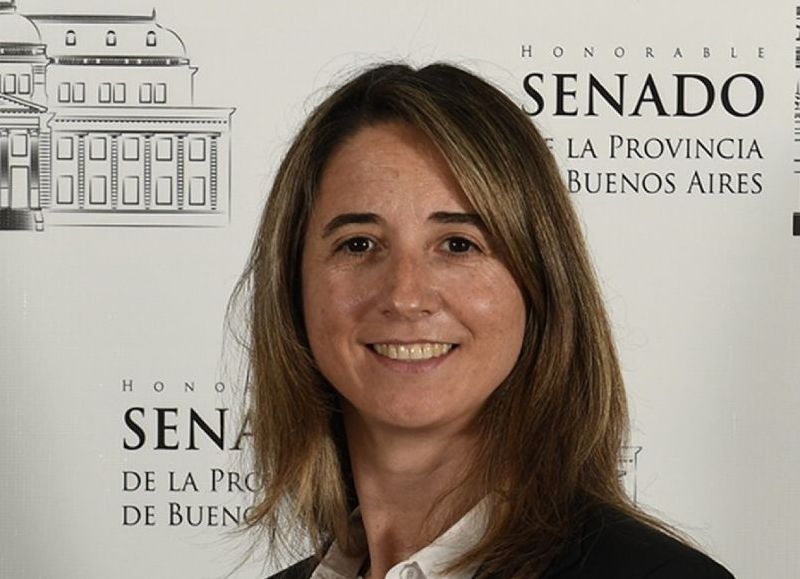 Flavia Delmonte, senadora de la quinta sección electoral.
