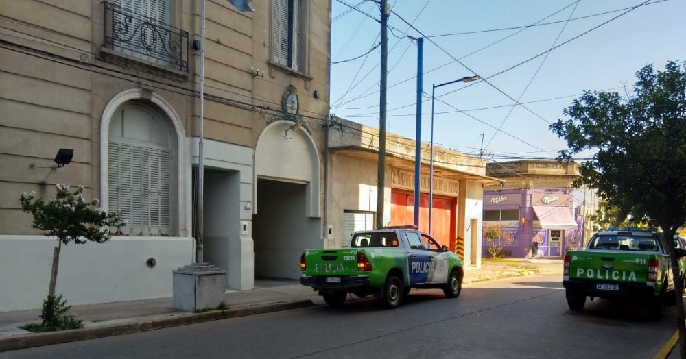 Un patrullero debió trasladarlo a la comisaría.