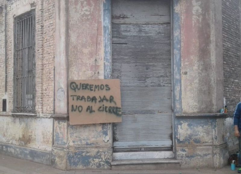 Las familias quedan expuestas a la incógnita del futuro, impedidas de soñar y construir una vida mejor.