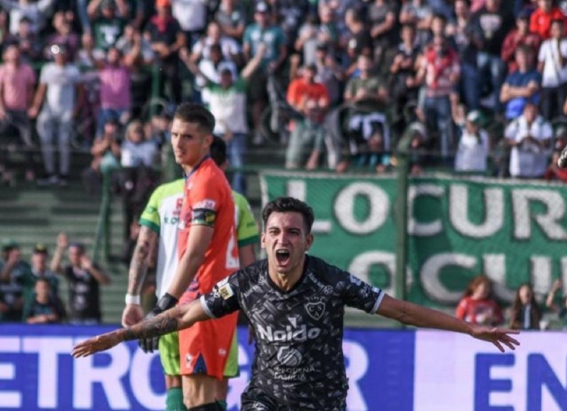 Sarmiento venció de local 2-1 a Defensa y Justicia, por la 11ª fecha de la zona A de la Copa de la Liga Profesional y se metió en la pelea por la clasificación