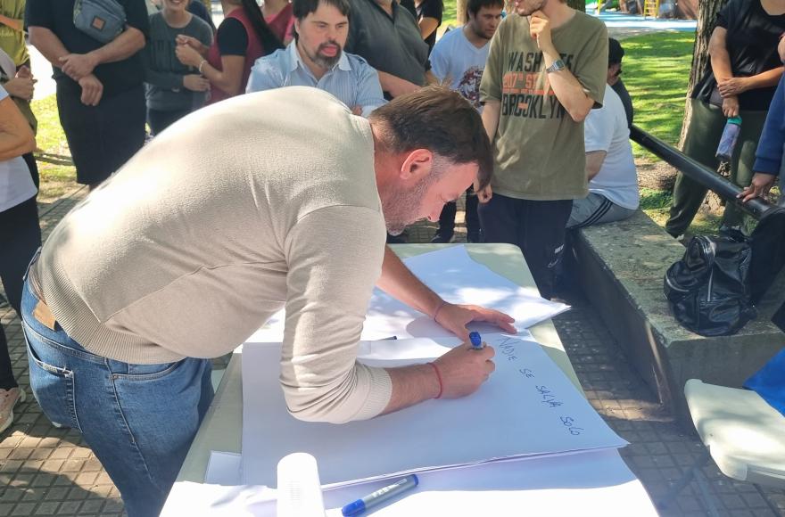 El intendente Bouvier estuvo presente.