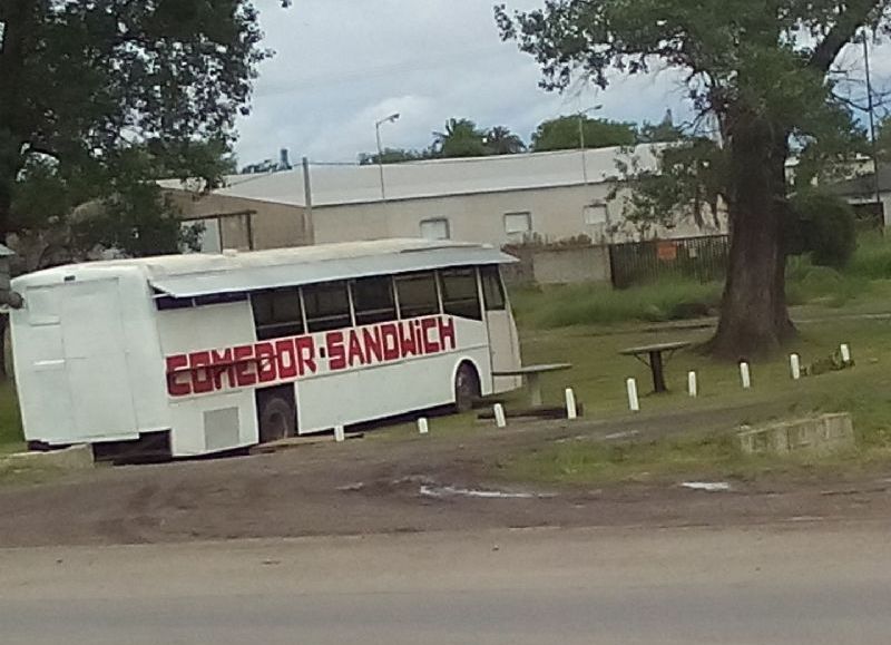 Este es el puesto gastronómico en el cual se produjo el robo.