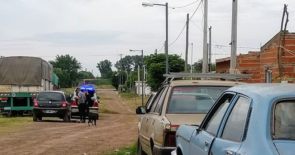 Se mantiene una guardia policial.