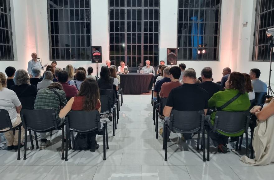 Se realizó la presentación de la reedición del libro “Historia de Rojas hasta 1784”