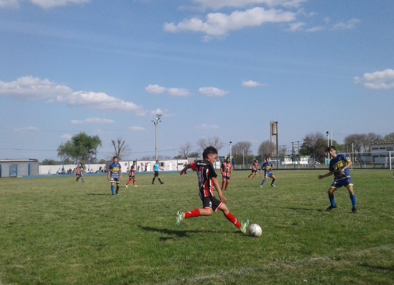 Domingo de sol y fútbol.