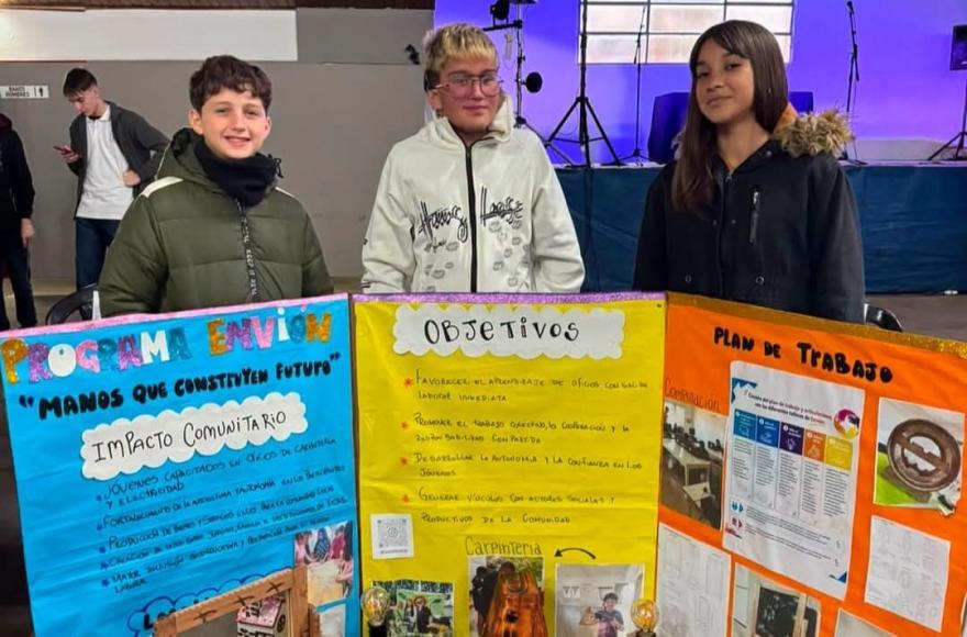 El trabajo de Envión Rojas fue protagonista en la Expo de Voces Adolescentes 2025
