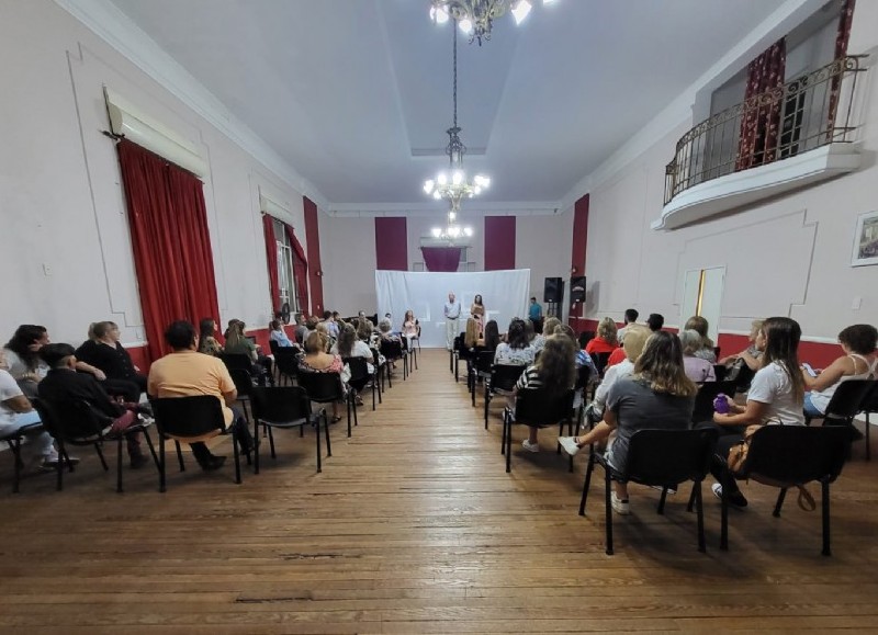 Actividad en el Centro Cultural Sabato.