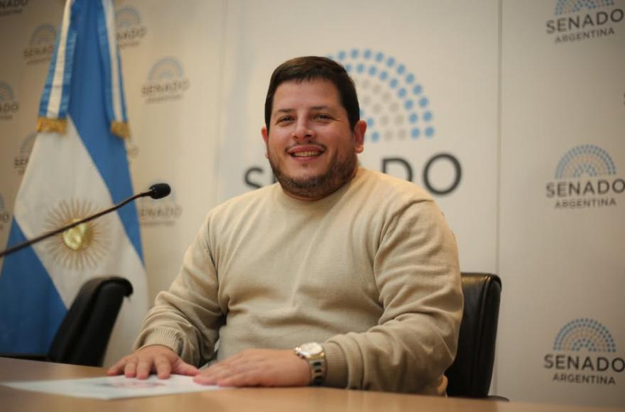 Javier Palmieri sigue en Cultura y Adrián Olari pasa al HCD.