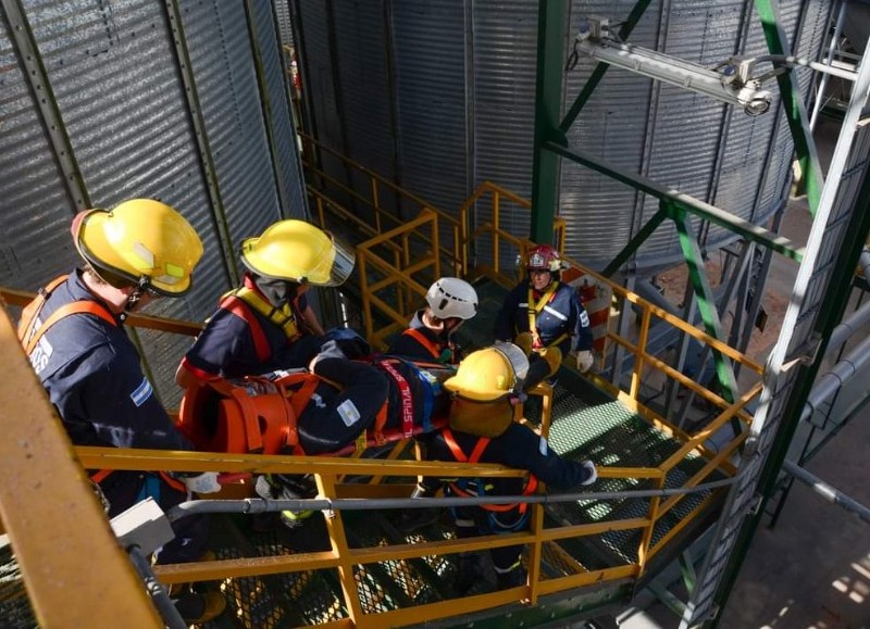 Participaron los bomberos y personal del SAME.