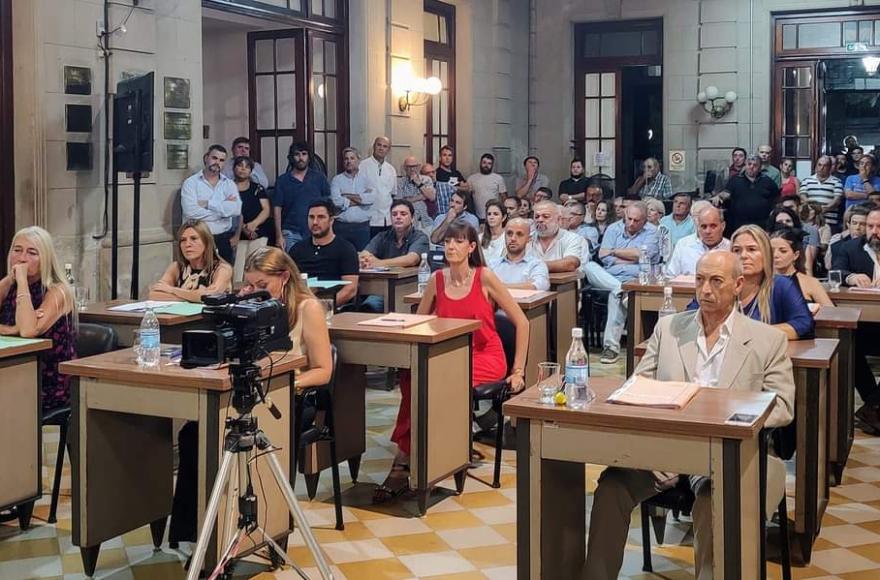 Vuelve la actividad al recinto.