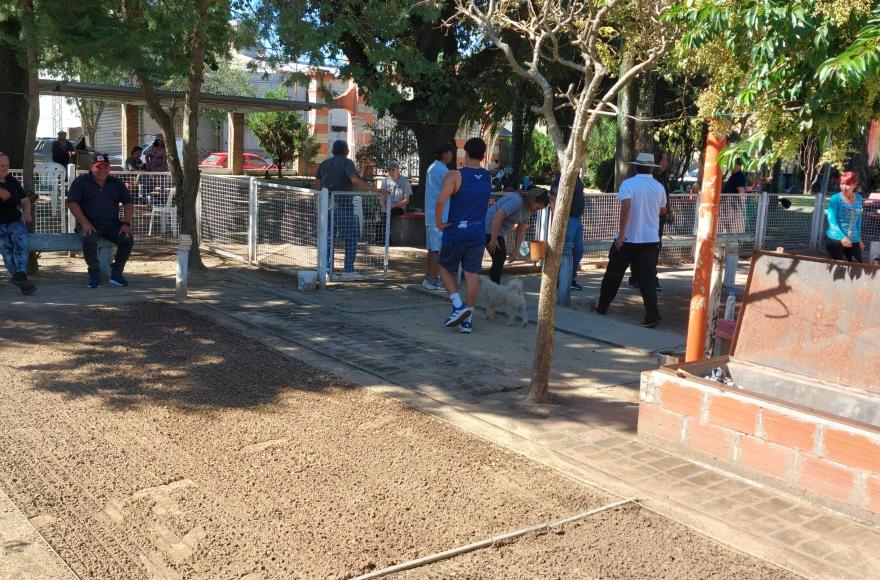 Gran convocatoria en el torneo de tejo organizado en Rojas