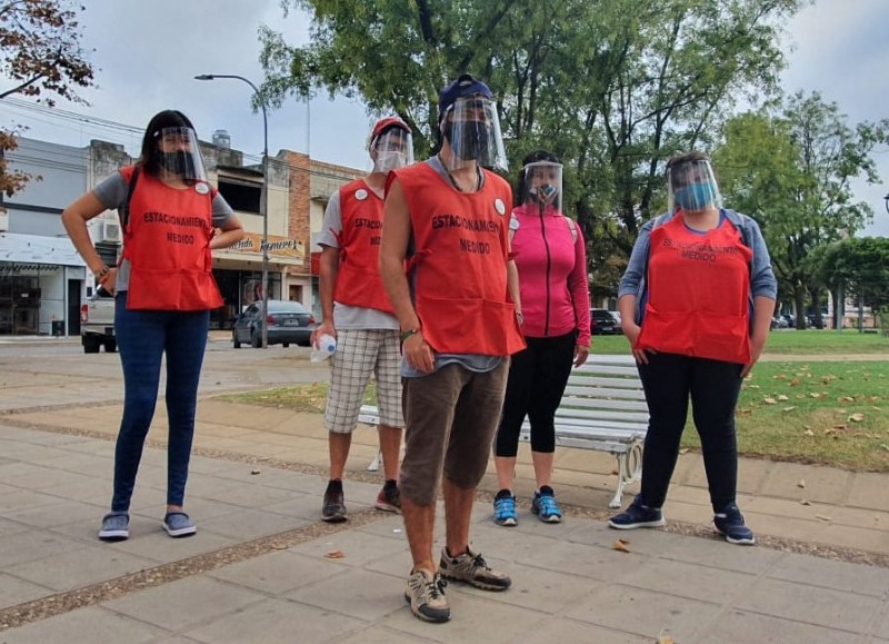 Cobranza del estacionamiento medido.