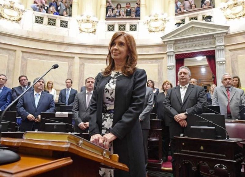 Cristina Fernández de Kirchner, al asumir su banca en la Cámara alta.