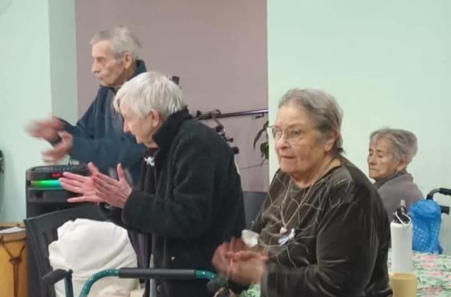 Hermoso festejo patrio en el Hogar Madre Teresa