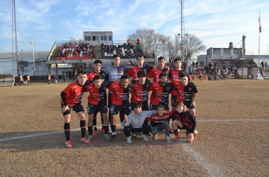 Vuelve la pasión a las canchas rojenses.