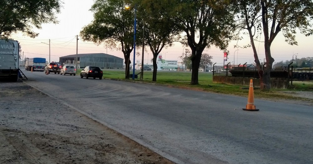 Ingresos de Pasaje Sabato-Ruta 45 y Avenida Helguera-Ruta 188.