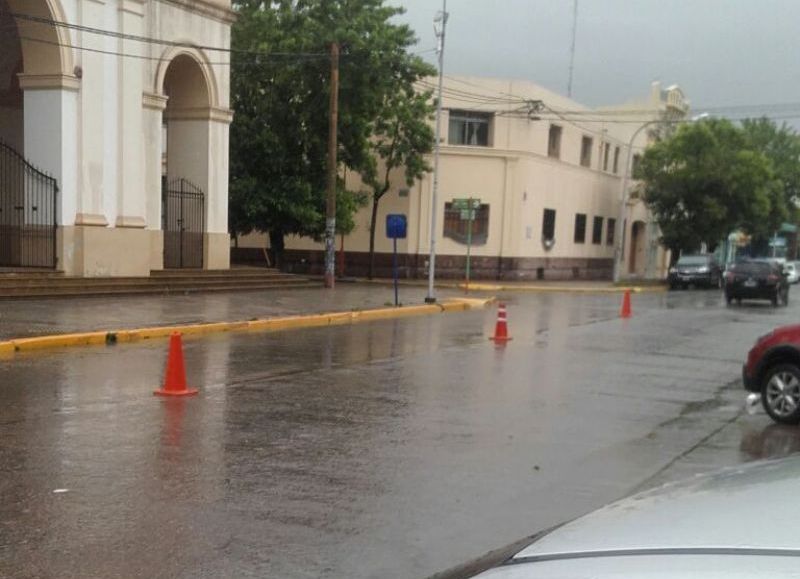 Una estrategia Nuñezca: controlar motos el día que llueve.