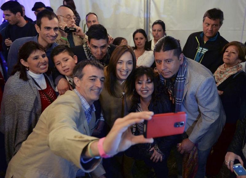 María Eugenia Vidal recorrió ayer el Festival acompañada por el ministro de Educación y Deportes de la Nación, Esteban Bullrich y el intendente Pablo Petrecca.