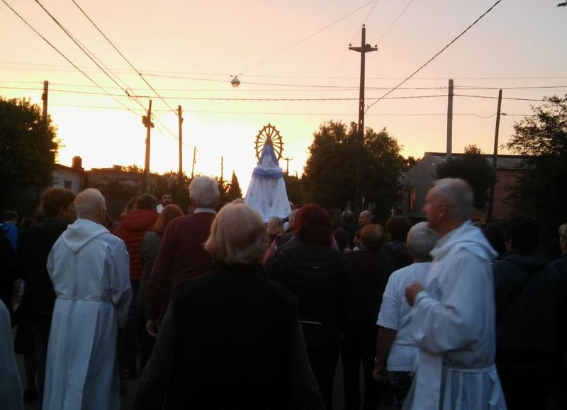 Importante participación de la comunidad religiosa.