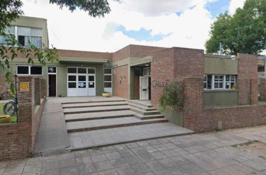 La Cooperadora de la ENSNA anunció el llamado a licitación para la explotación del kiosco, librería y fotocopiadora del establecimiento.